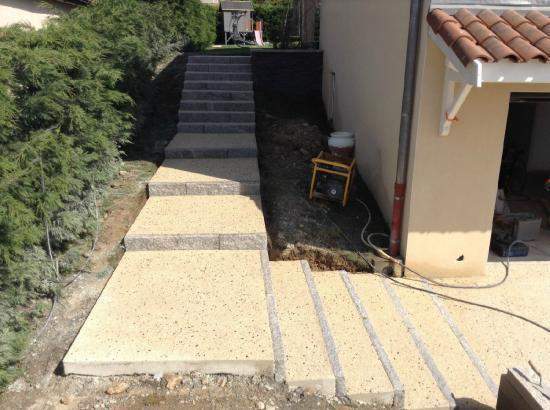 Escalier béton Saint-Quentin-sur-Isère